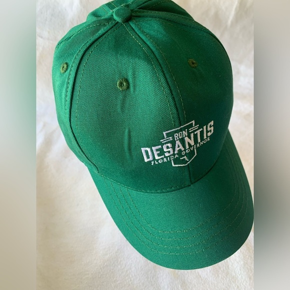 New Ron Desantis Keep Florida Free Trucker Hat White Snap Back Adjustable - Picture 2 of 10